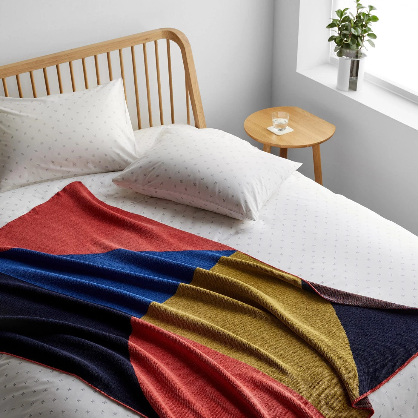 Sashi Geo Gray Pillowcase Set - Image 5