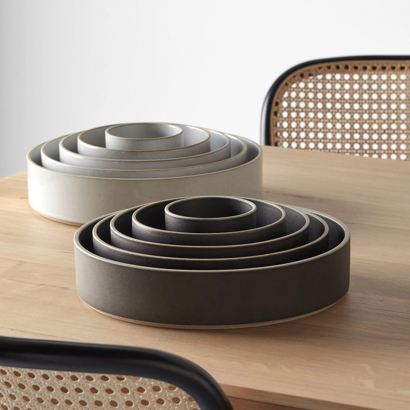 Hasami Black Bowl 10" - Image 9