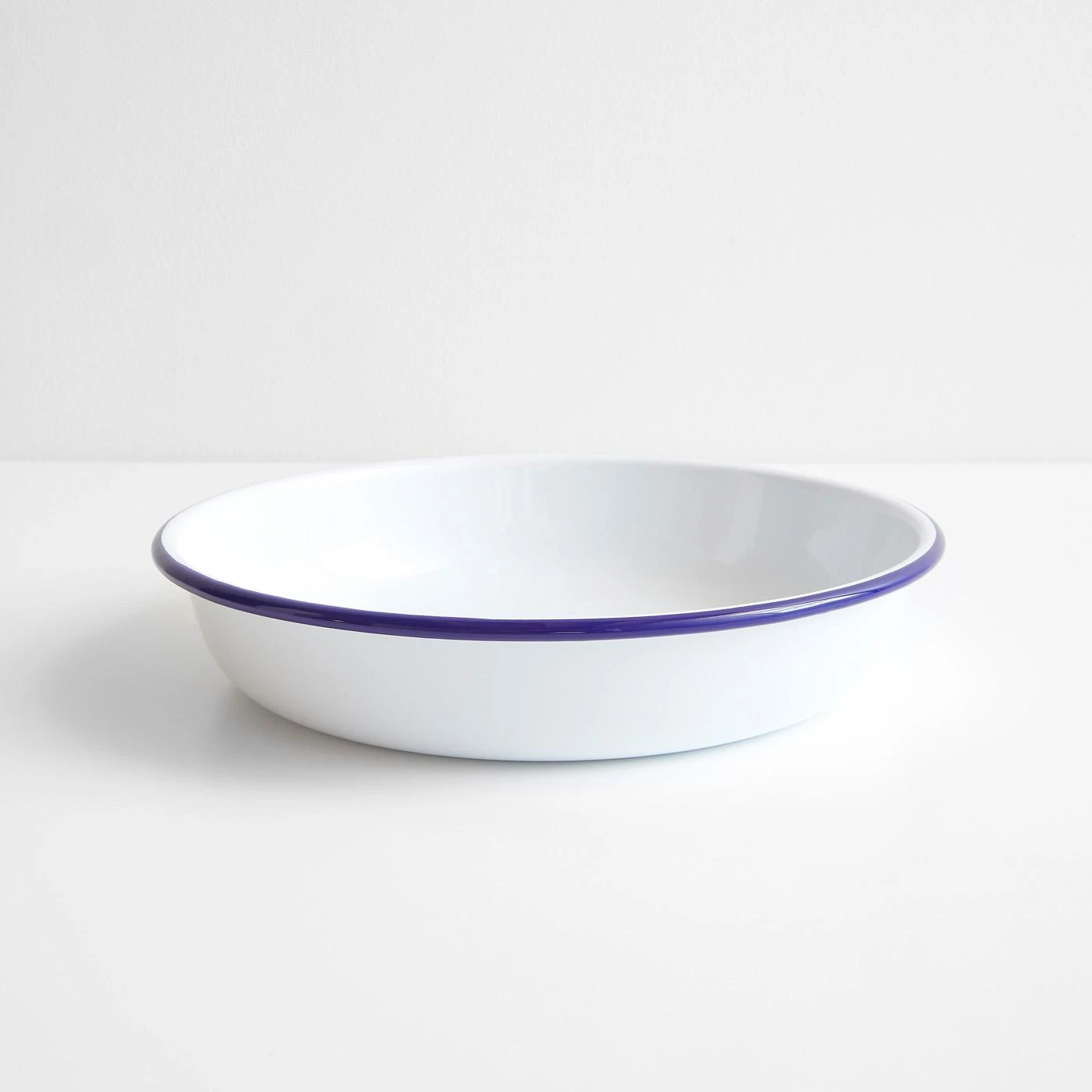 Falcon White Enamelware Serve Bowl 11"