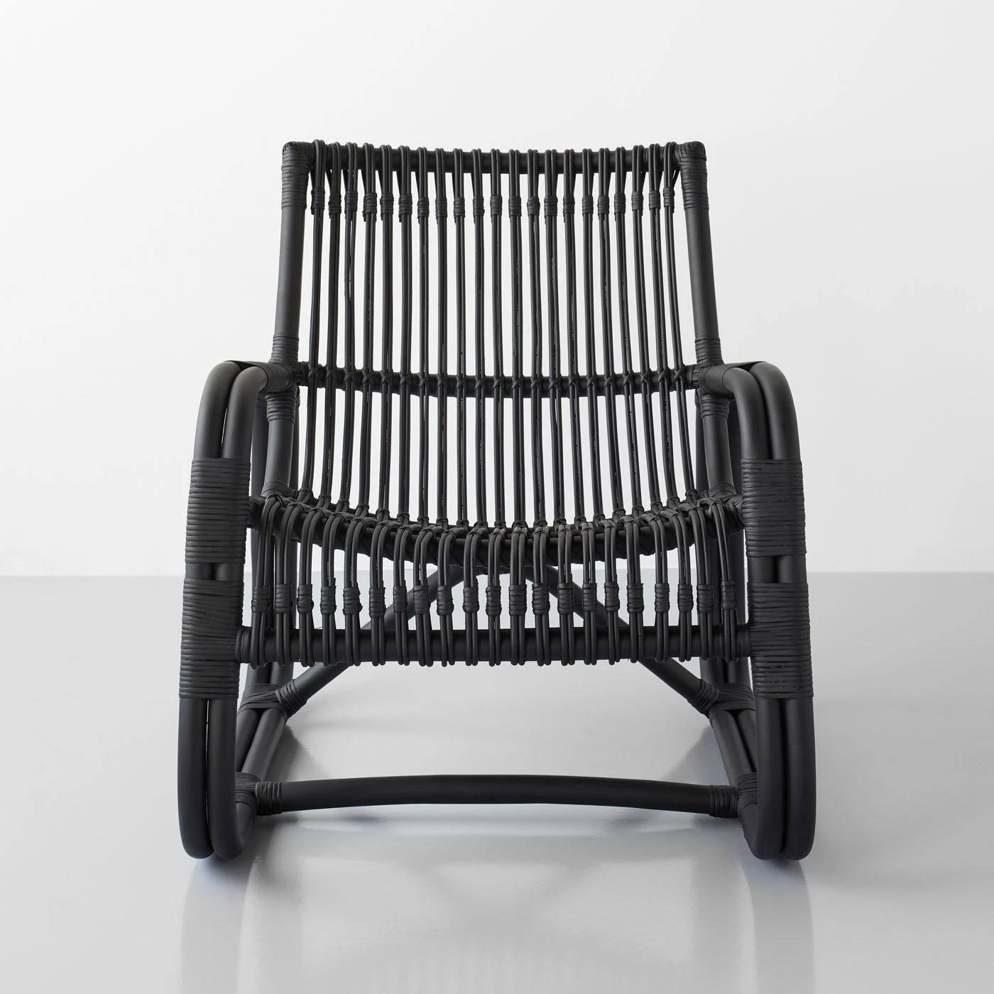 Curve Black Lounge Chair - Image 2