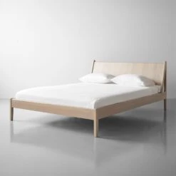Plume Nude Bed