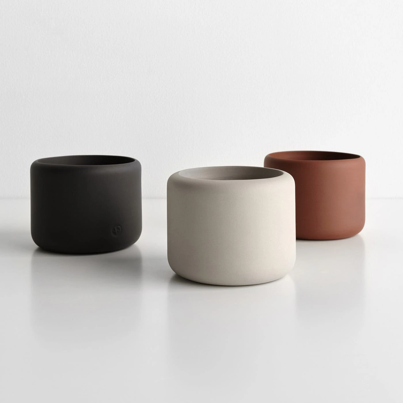 Botany Concrete Gray Small Planter - Image 4