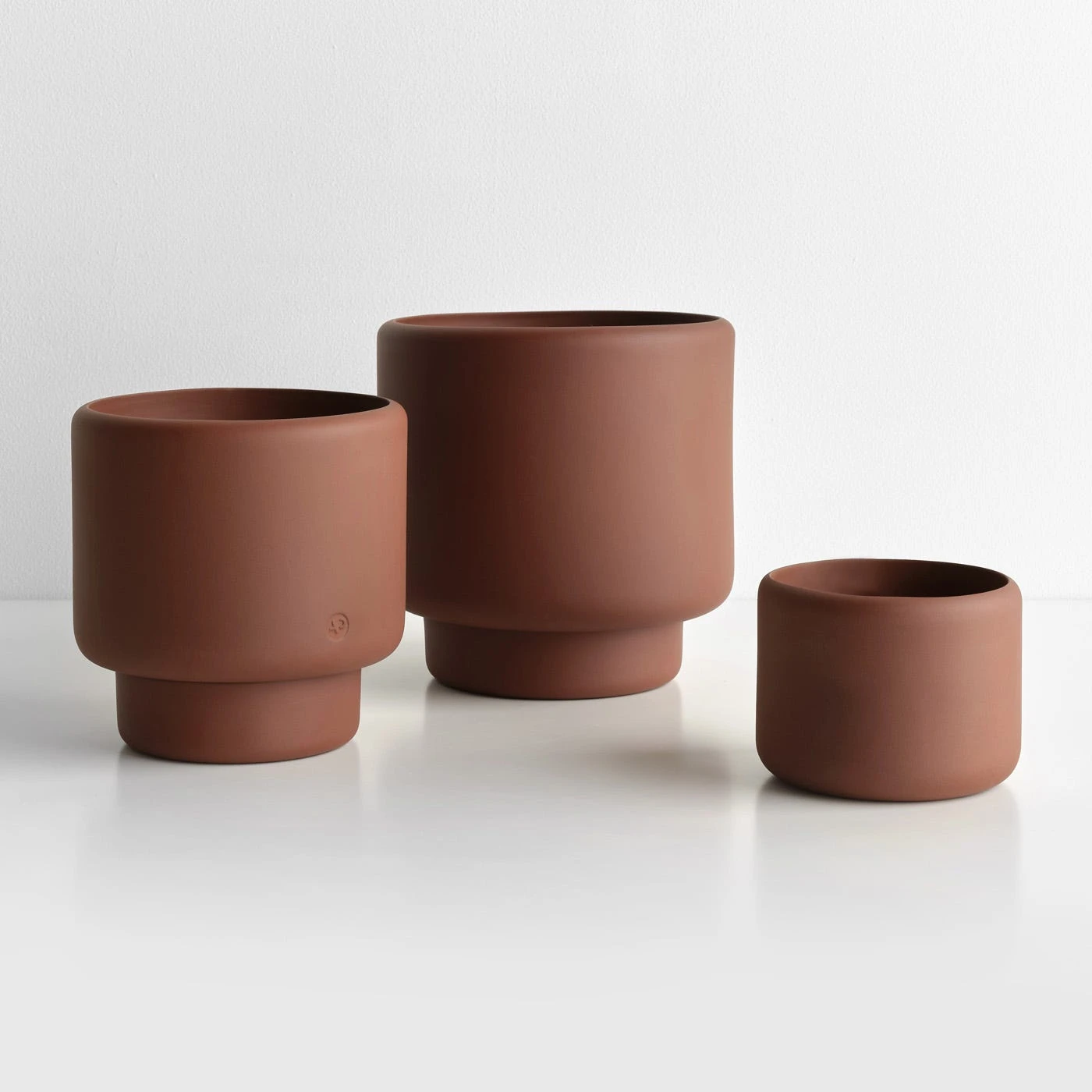 Botany Terracotta Medium Planter - Image 3