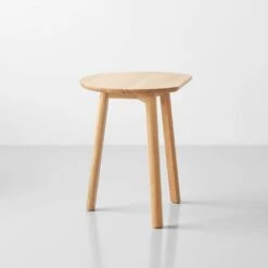 YYY Oak Coffee Table 17.75"