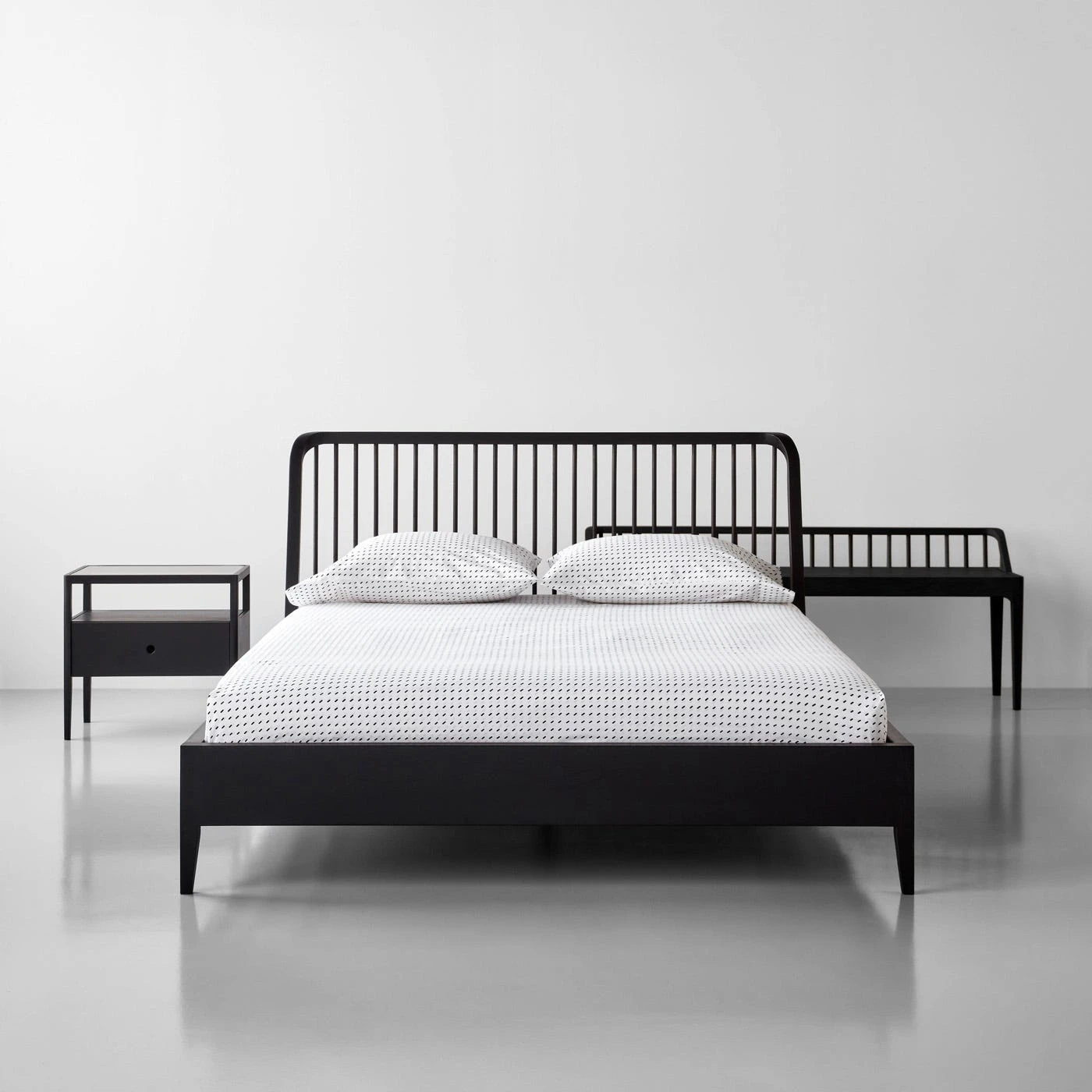Spindle Black Bed - Image 8