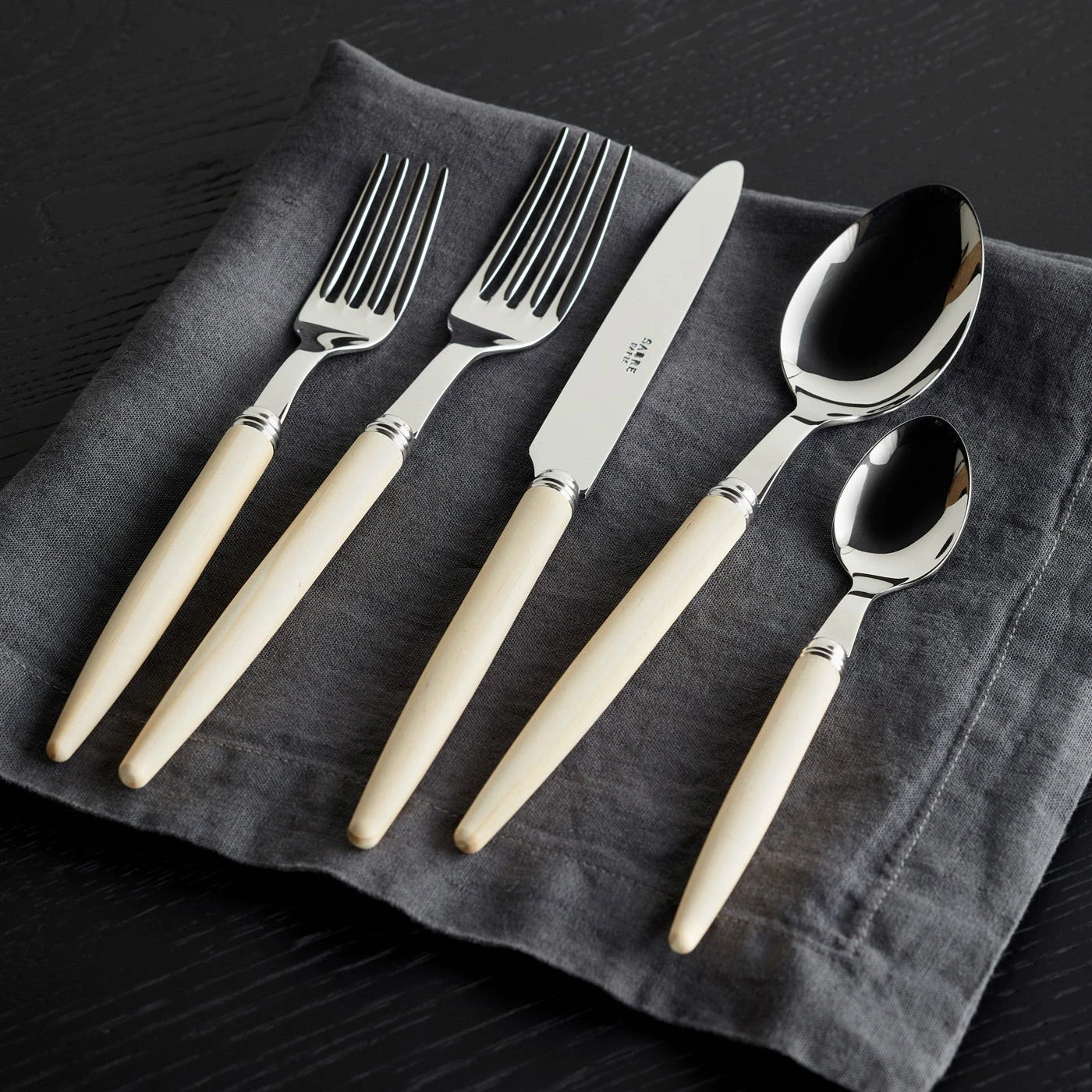 Jonc Light 5pc Flatware Set - Image 4