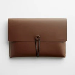 Pecan Leather Horizontal Case