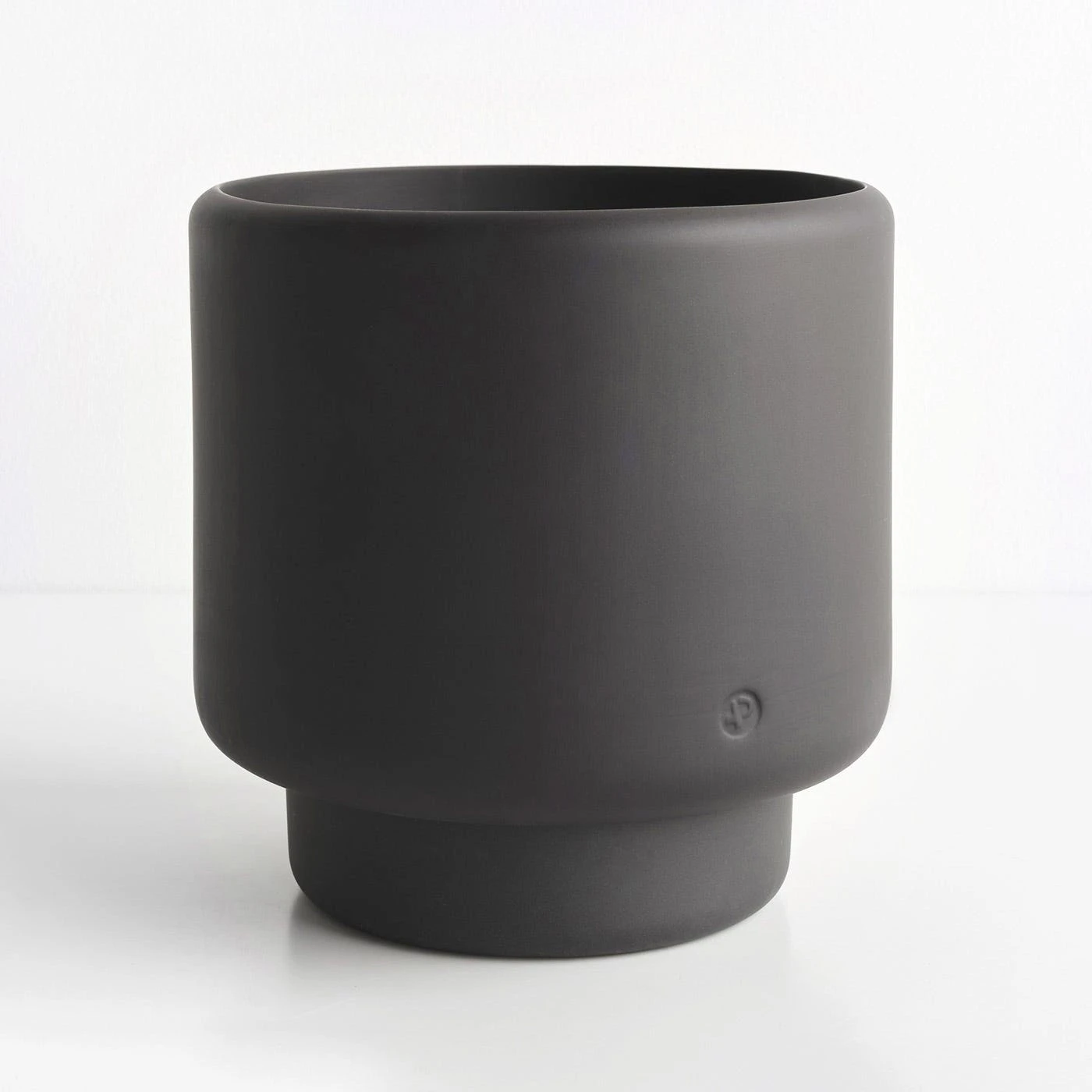 Botany Black Large Planter