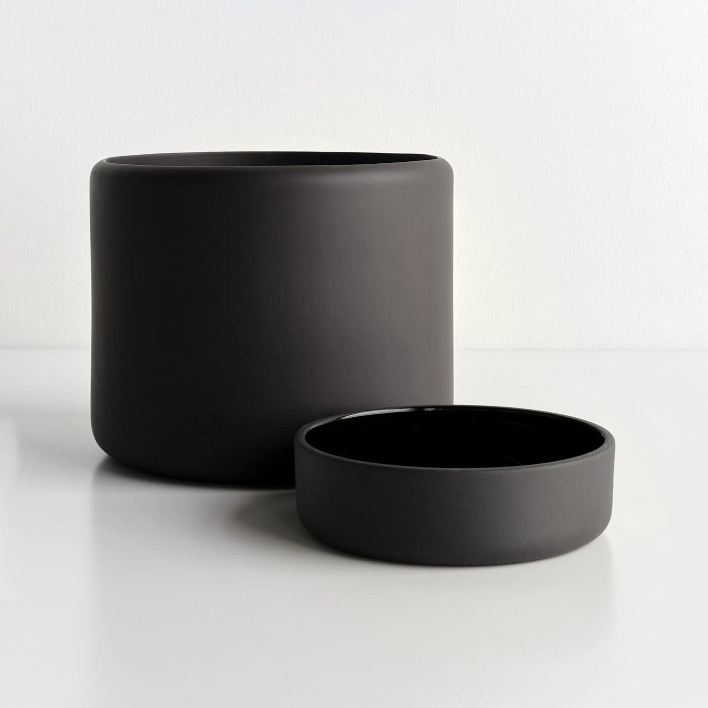 Botany Black Large Planter - Image 2