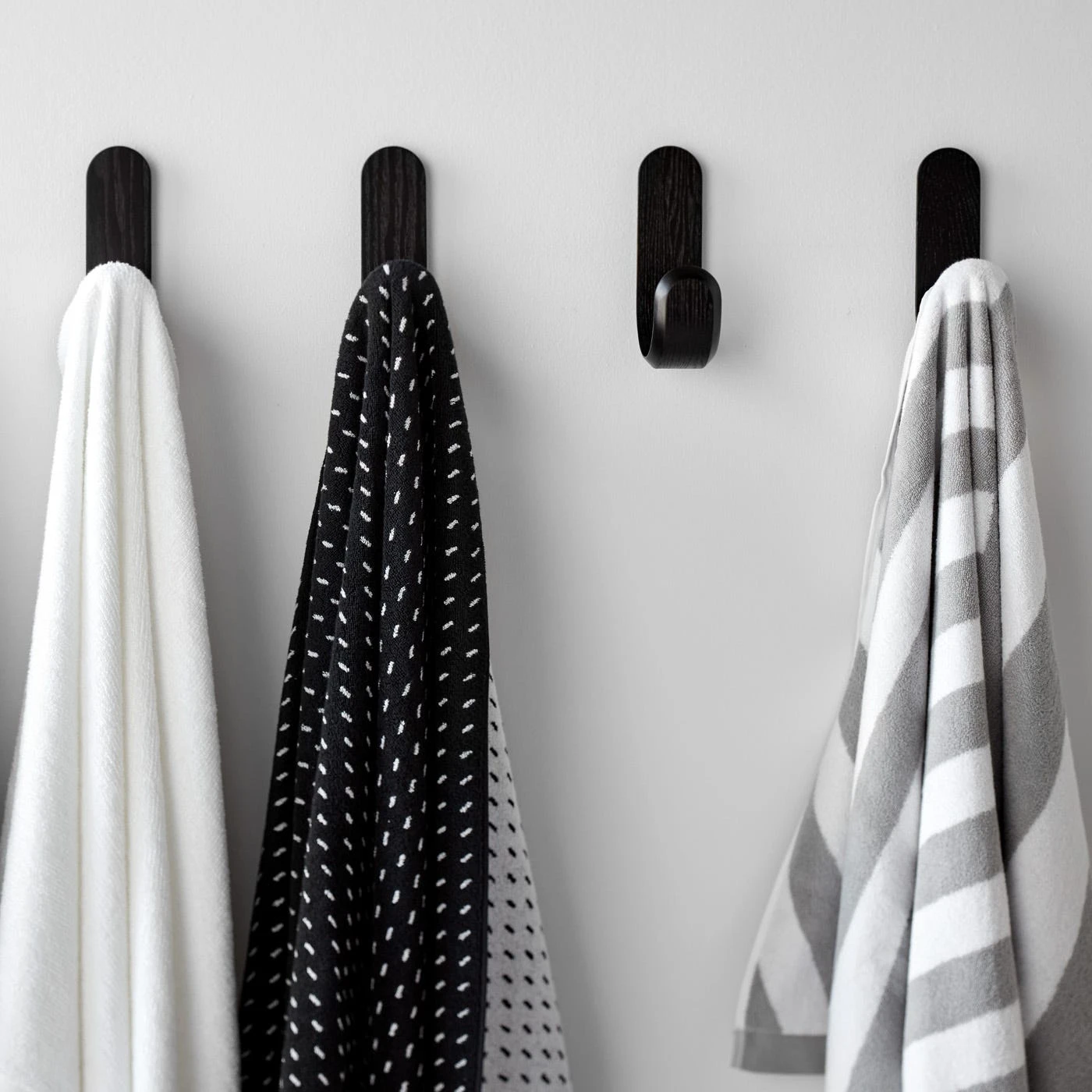 Milano Gray Bath Towel - Image 6