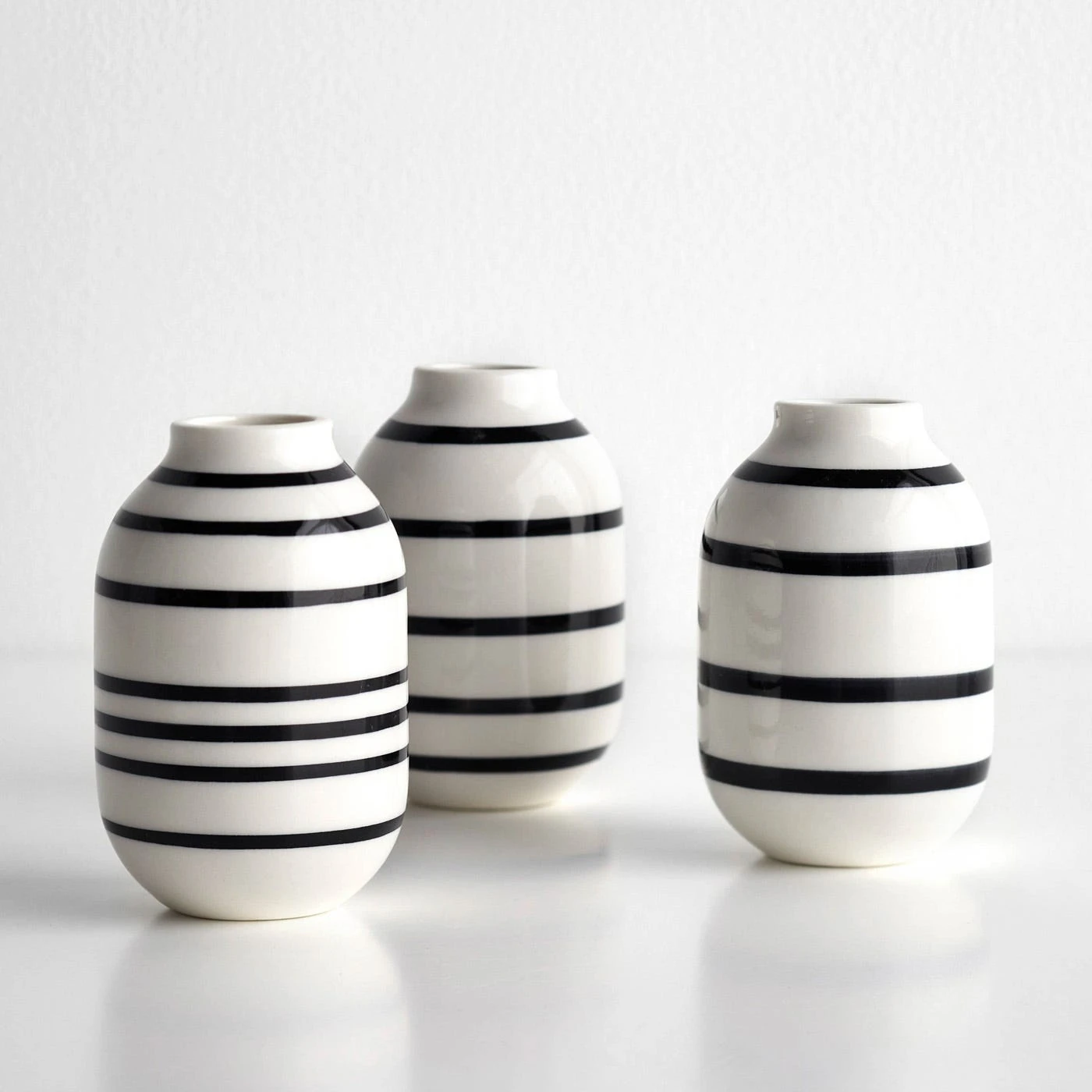 Omaggio Black Mini Vase Set Of 3 - Image 2