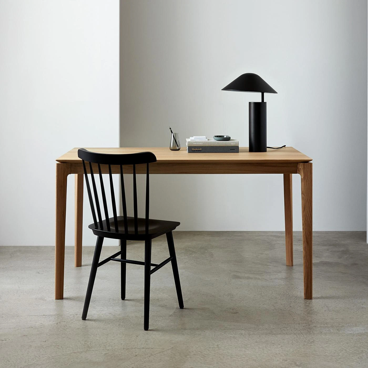 Damo Black Table Lamp - Image 7