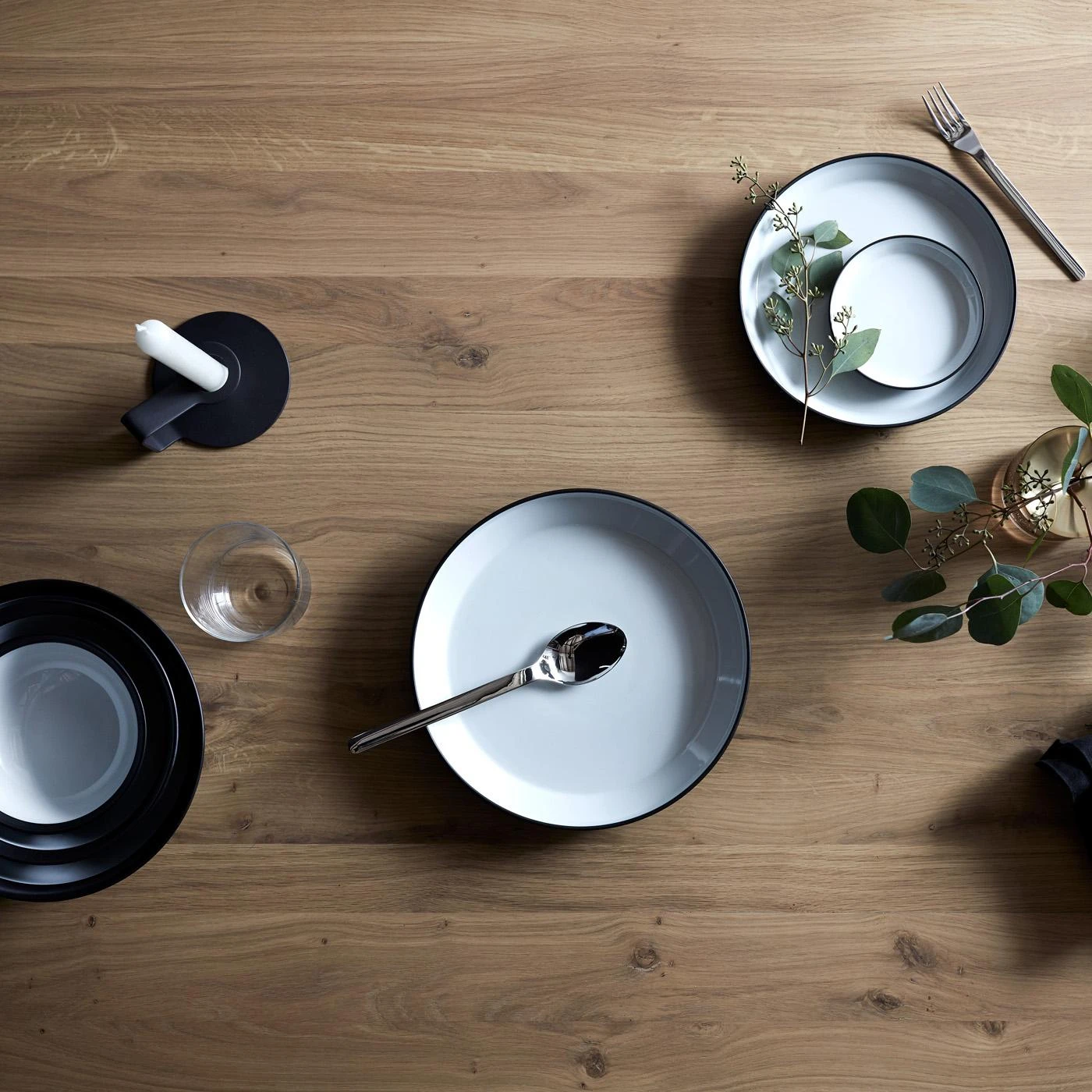 Rim Black Bowl 8.75" - Image 8