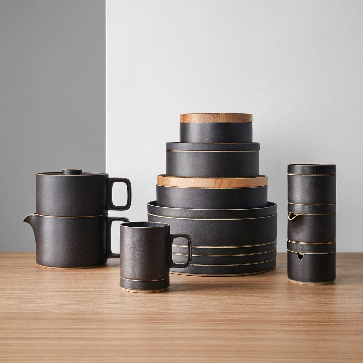 Hasami Black Bowl 10" - Image 14