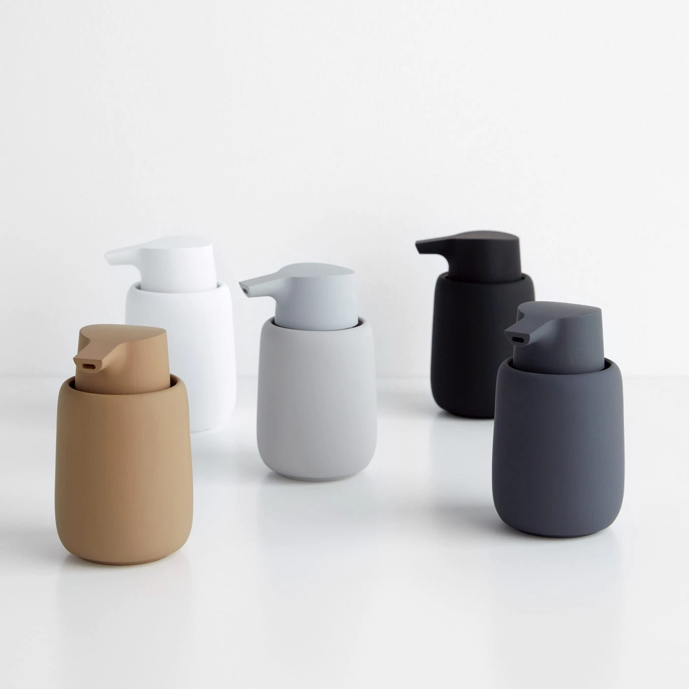 Sono White Soap Dispenser - Image 4