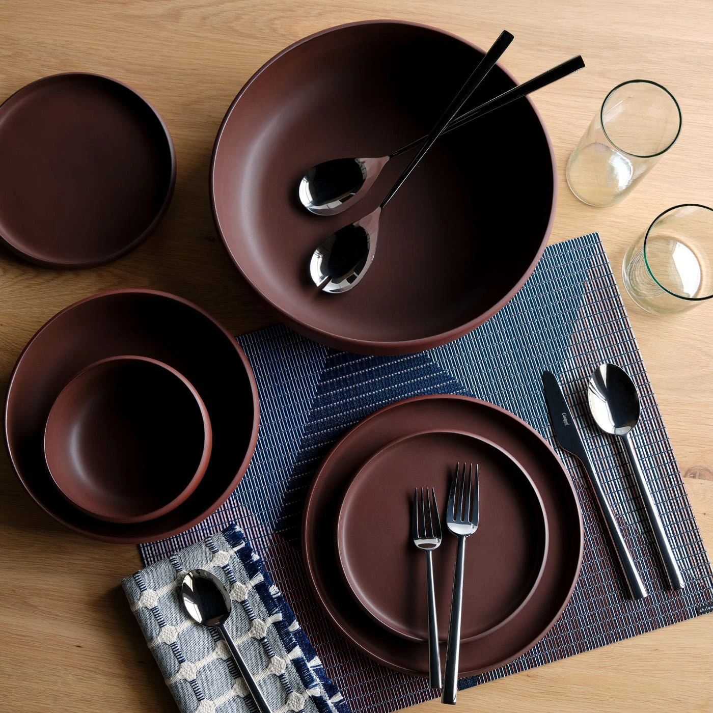 Rondo Chrome Salad Servers - Image 3