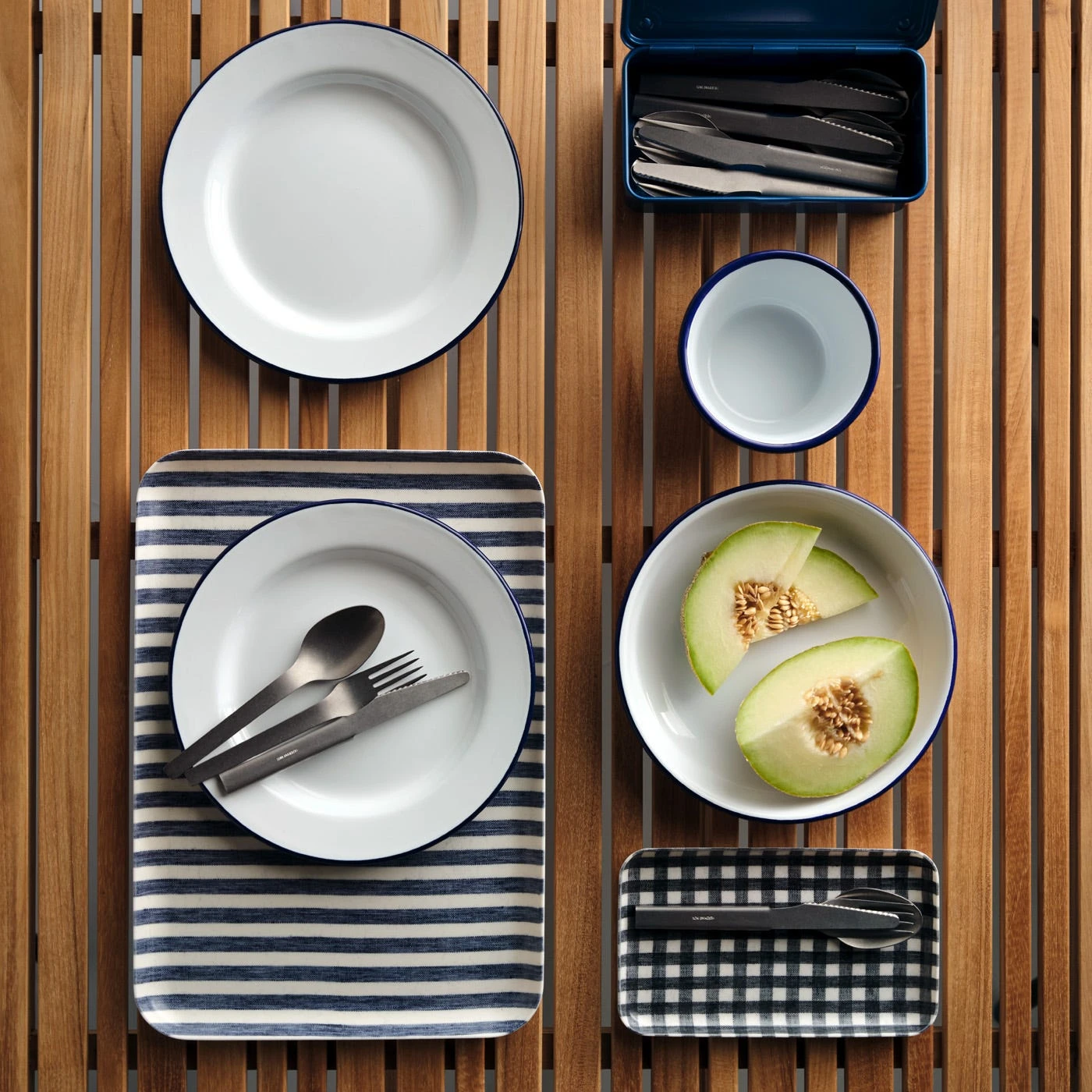 Falcon White Enamelware Deep Plates Set Of 4 - Image 8