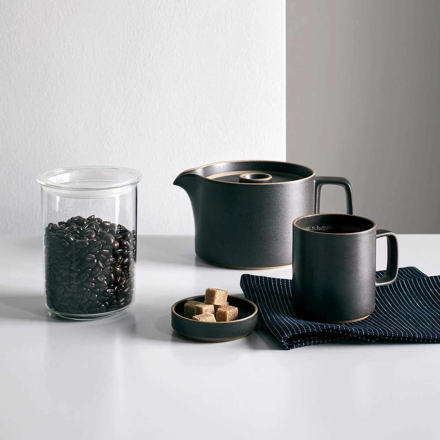 Hasami Black Teapot 40oz - Image 7