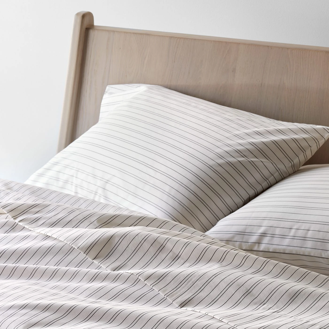 Porter Graphite Pillowcase Set - Image 2