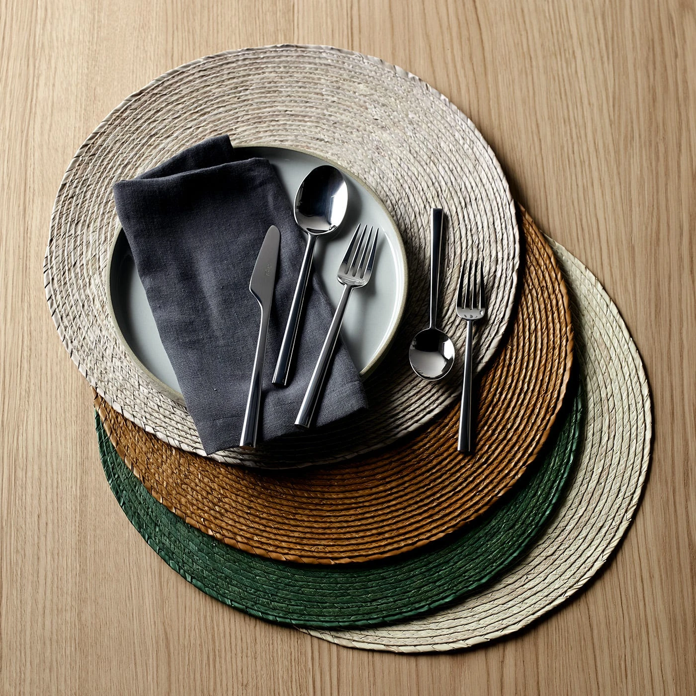 Onda Green Round Placemat - Image 9