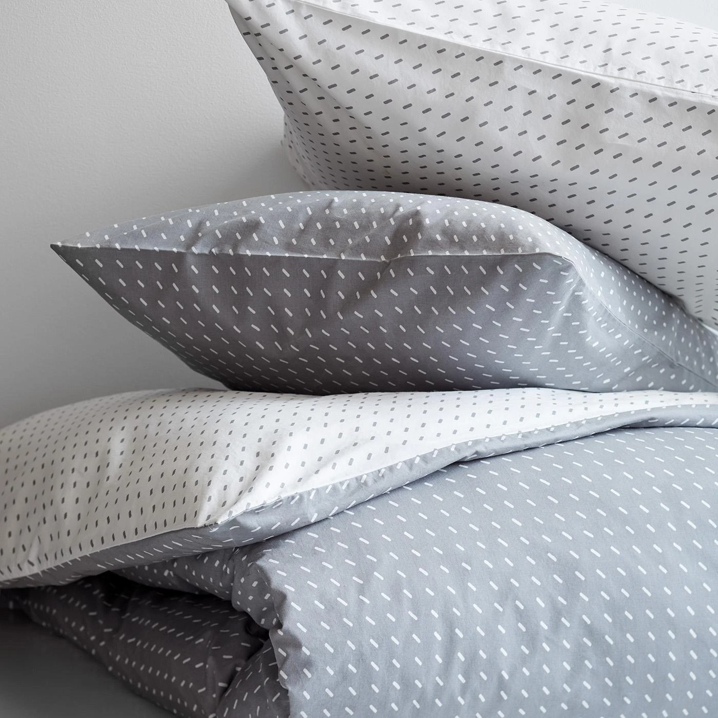 Stitch Pewter + White Reversible Duvet Cover - Image 3