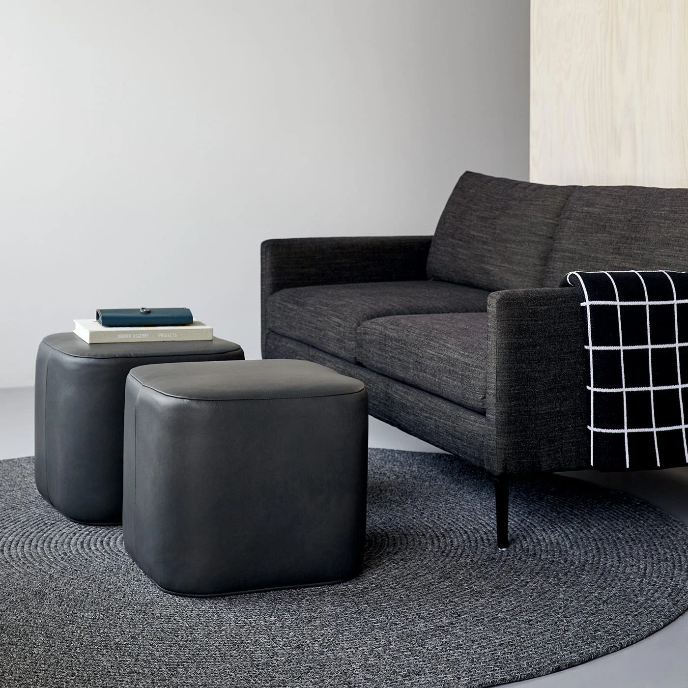 Tate Graphite Braided Round Rug 7'6" - Image 9