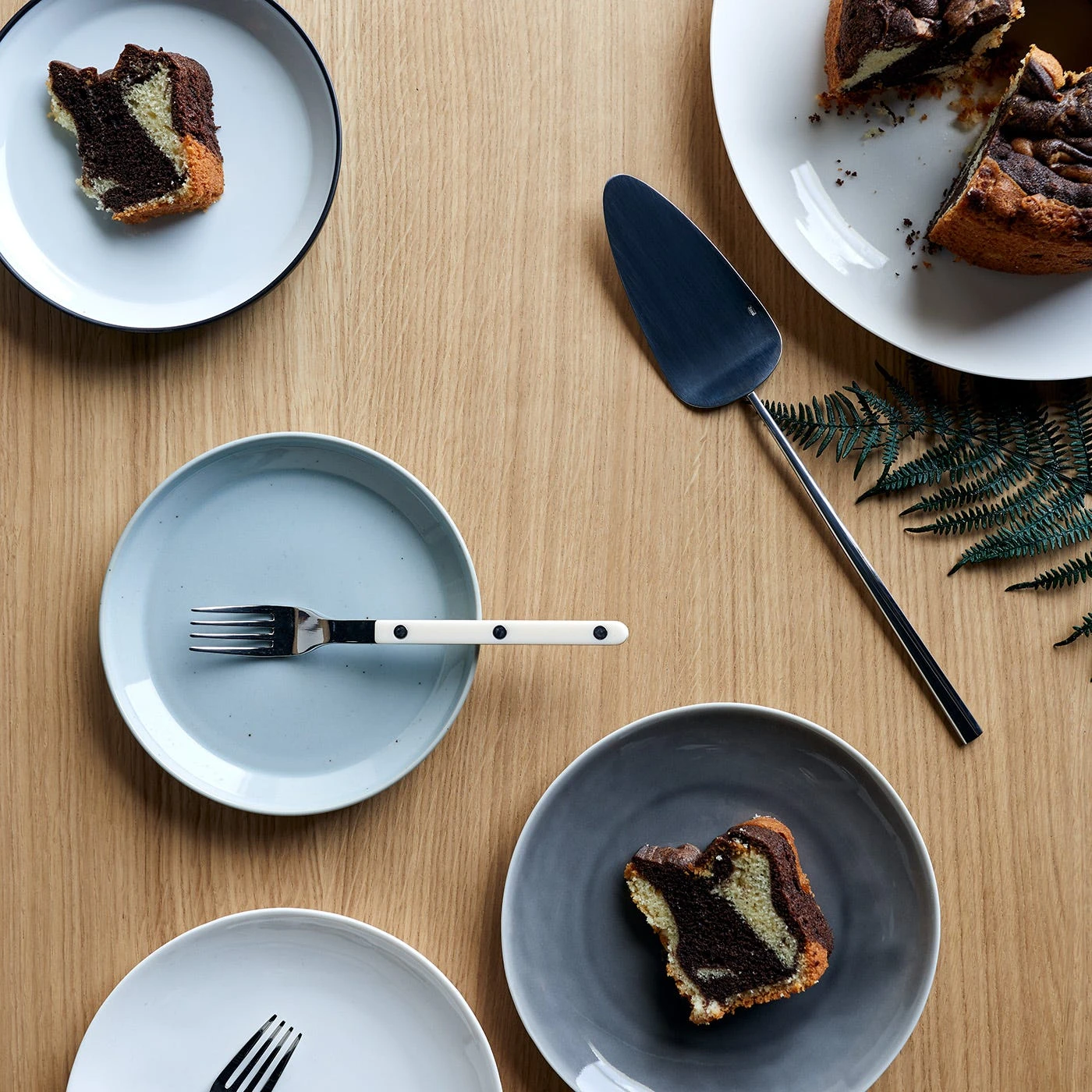 Bistro Ivory 5pc Flatware Set - Image 9