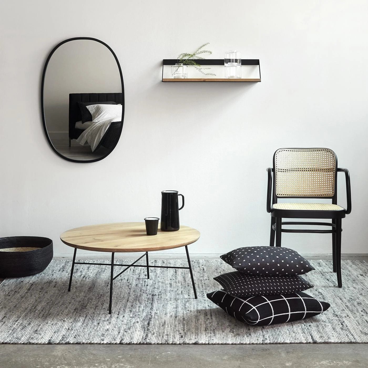 Falcon Black Enamelware 3 Pint Pitcher - Image 8