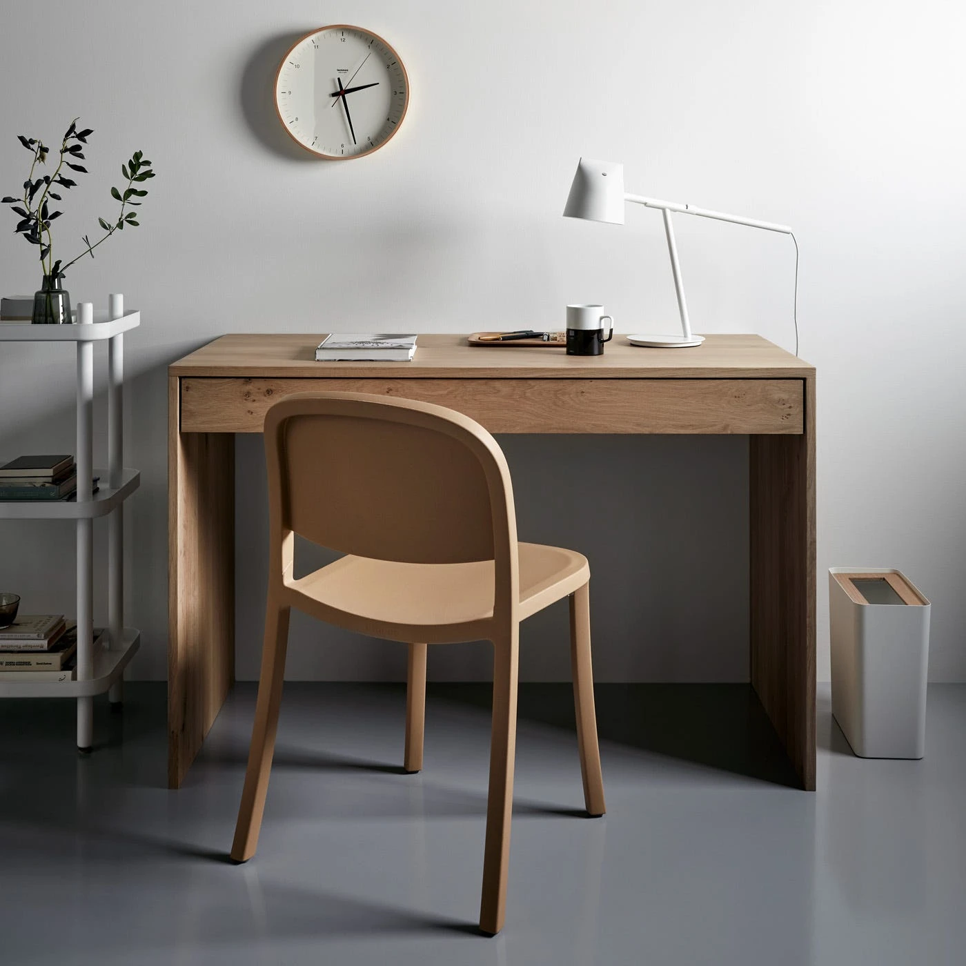 1 Inch Sand Reclaimed Stacking Chair - Image 7