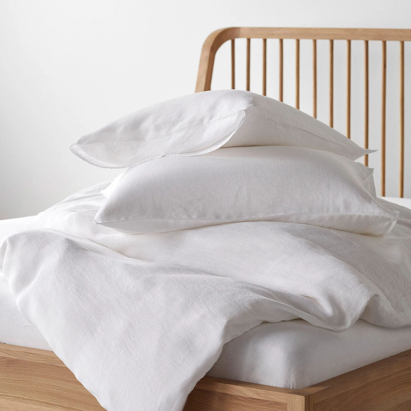 White Linen Pillowcase Set - Image 5