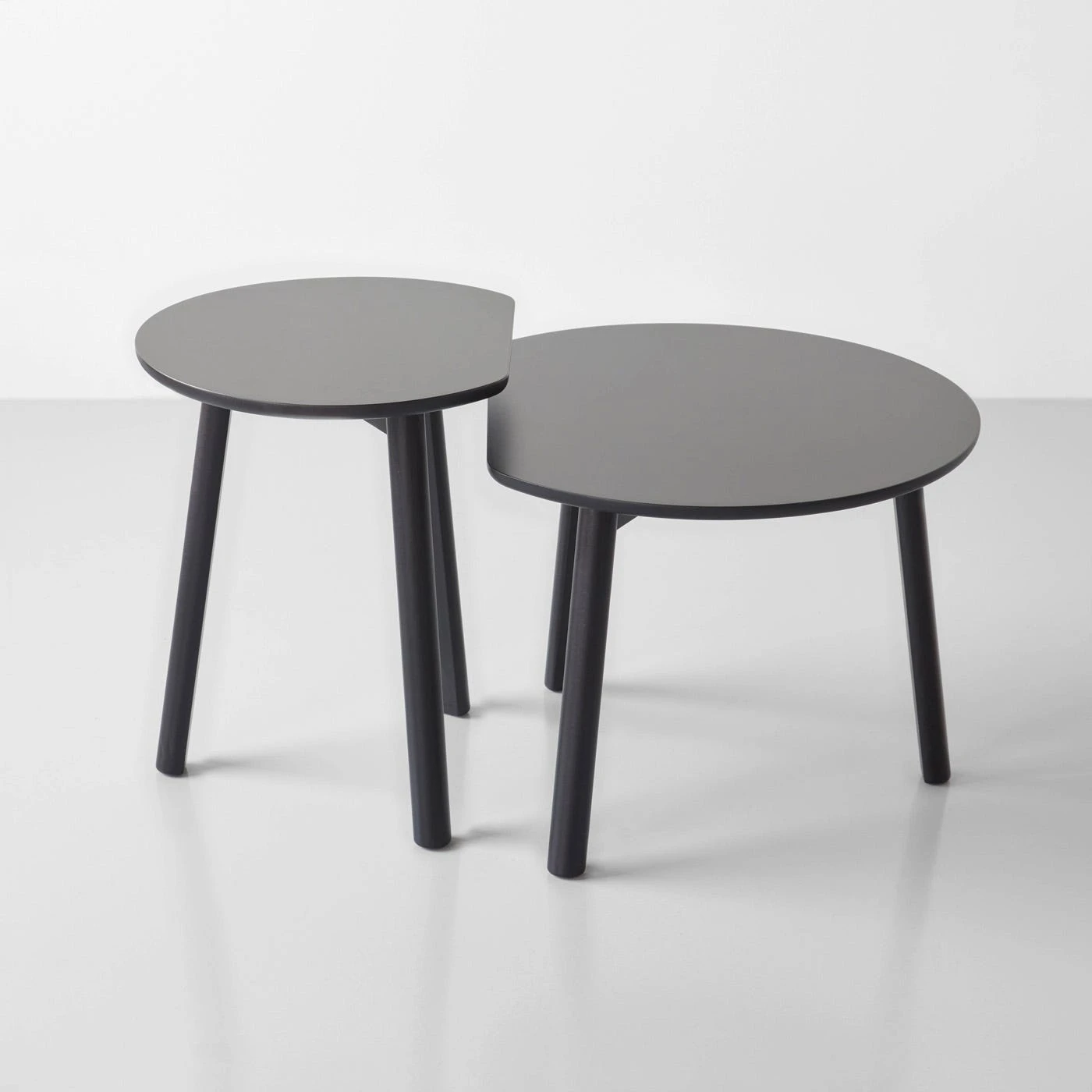 YYY Black Coffee Table 23.5" - Image 3