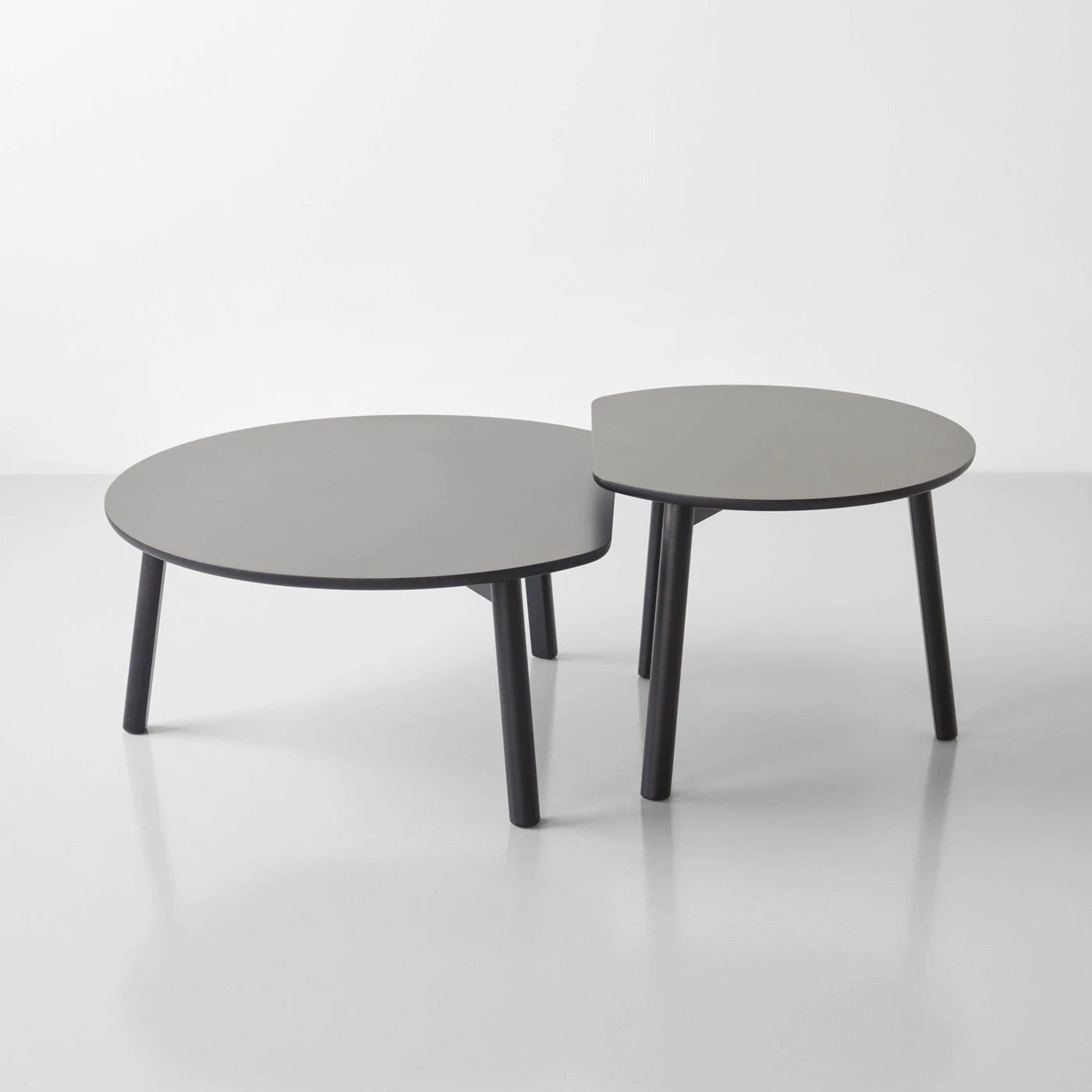 YYY Black Coffee Table 23.5" - Image 4